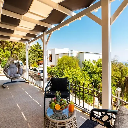 Lovely Flat 300 M To With Shared Pool In Kas Lejlighed