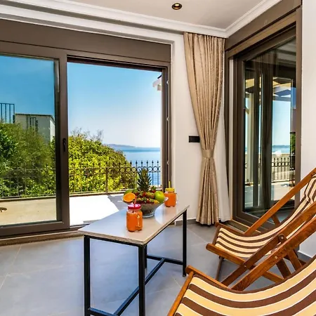 Lovely Flat 300 M To With Shared Pool In Kas شقة Gokceoren (Antalya)